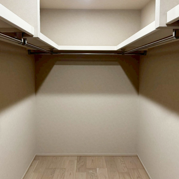 1階ウォークインクローゼット