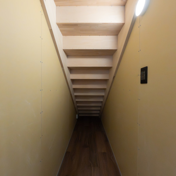階段下収納